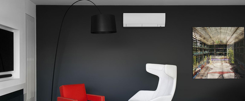 installation d'un climatiseur réversible mural dans le salon