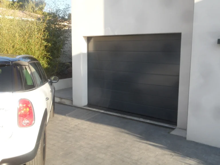 porte de garage moderne